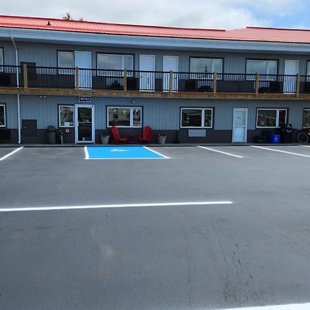 Outdoorsman Motel Wawa Eksteriør billede