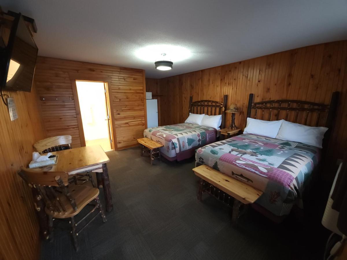 Outdoorsman Motel Wawa Eksteriør billede