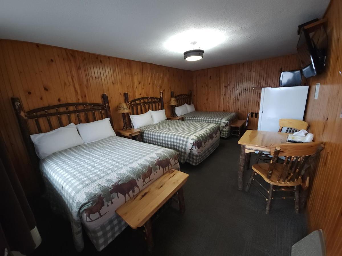 Outdoorsman Motel Wawa Eksteriør billede